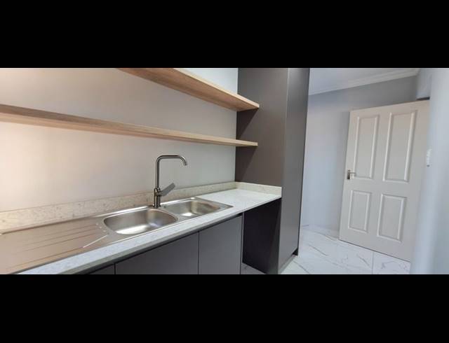 3 BEDROOM TOWNHOUSE FOR SALE IN HARTENBOS HEUWELS